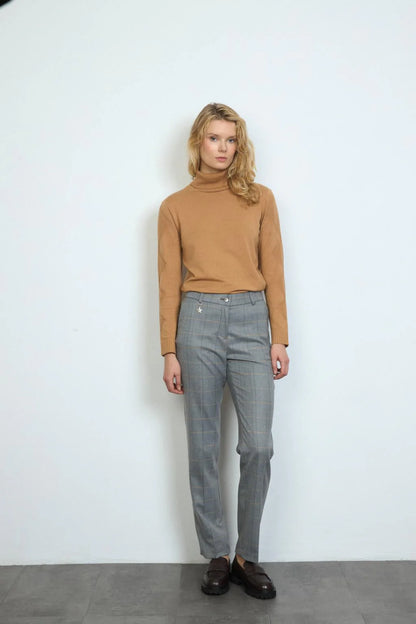 Grey Pompaelo Pants