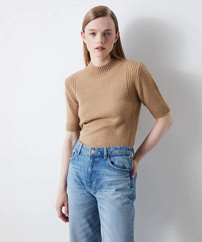 High collar knitwear